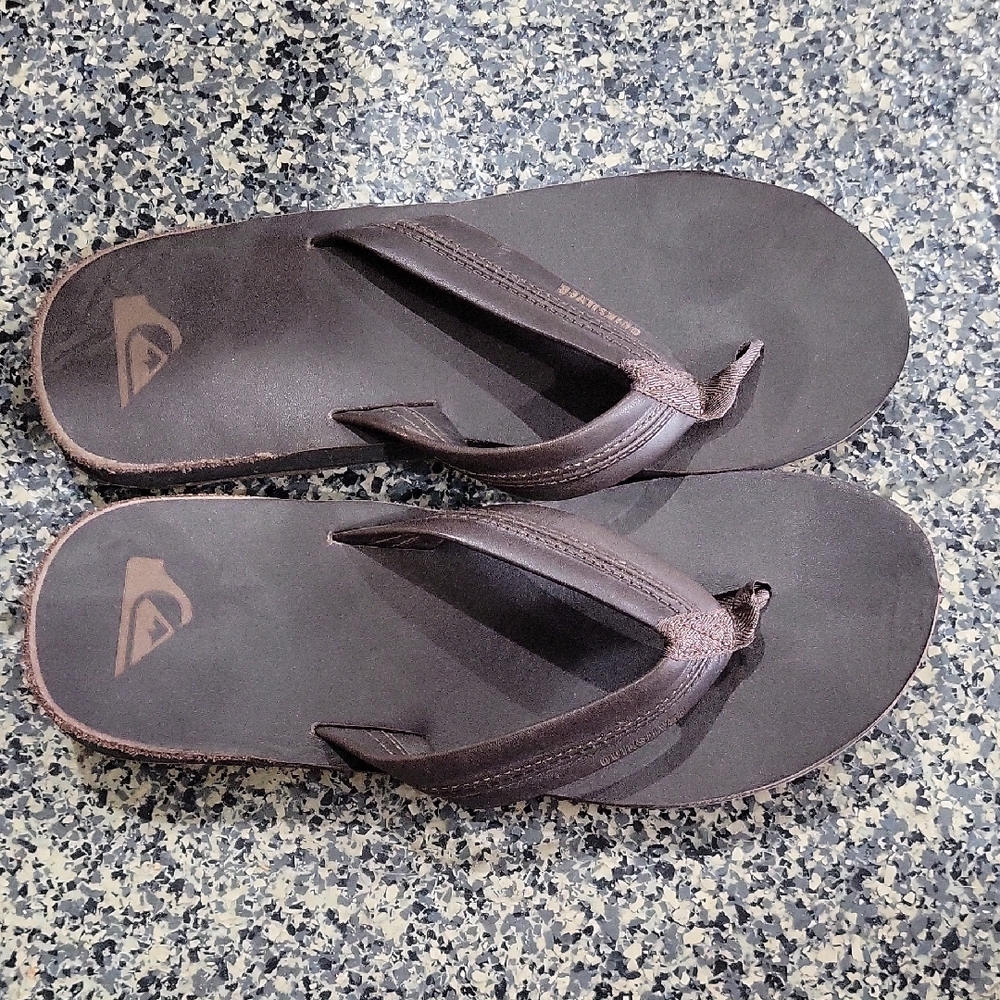 Quiksilver Men's Brown Flip Flops